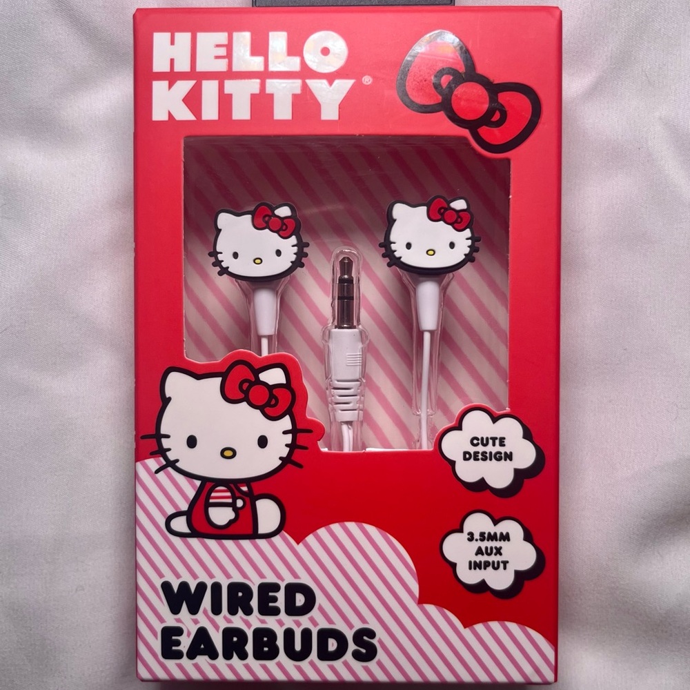 Hello Kitty Sanrio Wired Headphones Earbuds